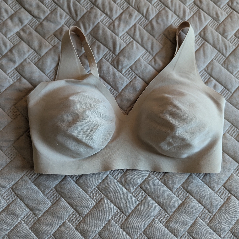 Knix sz XS++ Revolution Bralette nude smooth everyday bra
